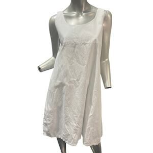 Vintage white sleeveless cotton feel nightgown housedress lace trim at the hem